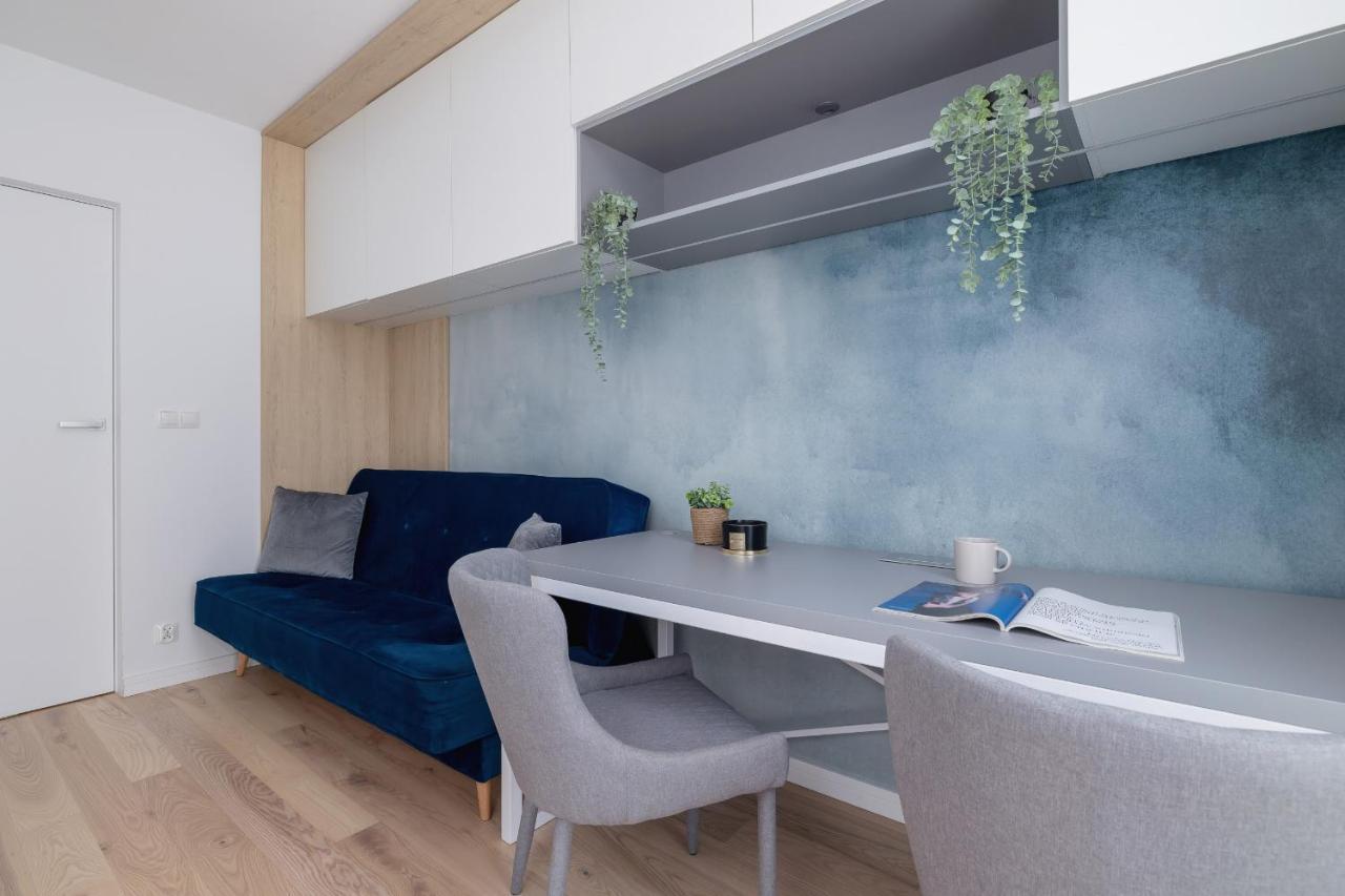 Vetulaniego Apartment With Air Conditioning & Parking By Renters Prestige คราคูฟ ภายนอก รูปภาพ