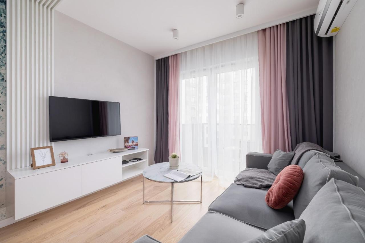 Vetulaniego Apartment With Air Conditioning & Parking By Renters Prestige คราคูฟ ภายนอก รูปภาพ