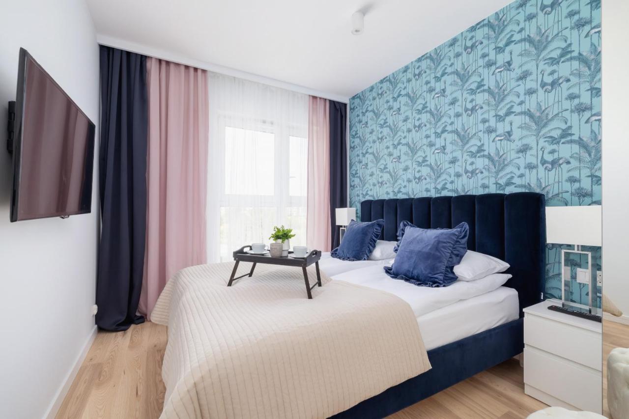 Vetulaniego Apartment With Air Conditioning & Parking By Renters Prestige คราคูฟ ภายนอก รูปภาพ